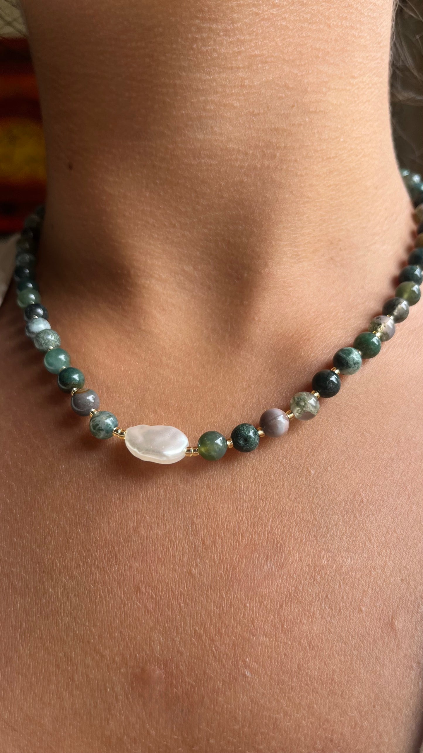 Collar perlas y cuentas verdes